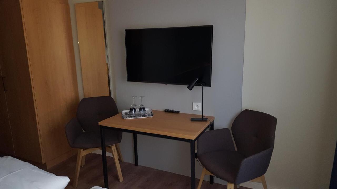 Aparthotel Amh-Wohnen Auf Zeit Grossdorf  Zewnętrze zdjęcie