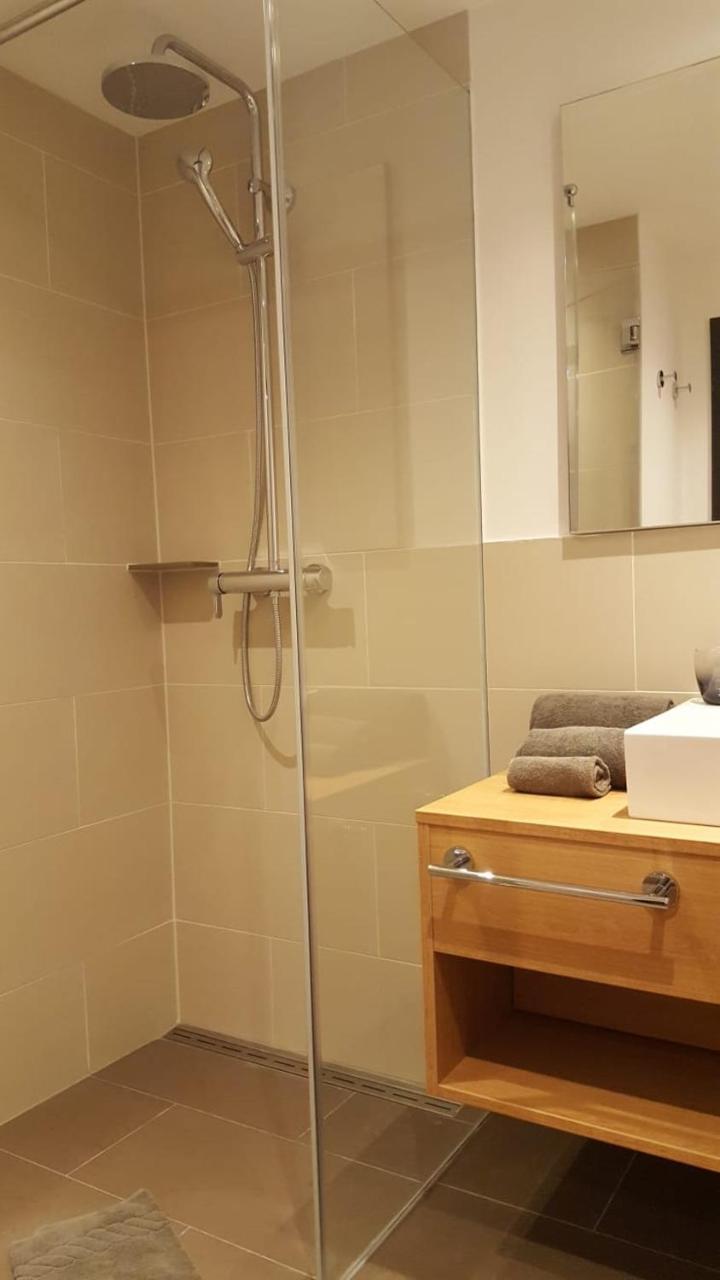 Aparthotel Amh-Wohnen Auf Zeit Grossdorf  Zewnętrze zdjęcie